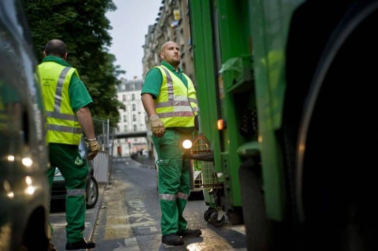 Salaire éboueur : combien gagne un éboueur en 2024