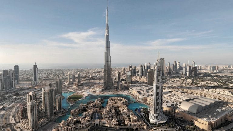 Travailler à Dubaï en 2025 : 5 secteurs qui recrutent les francophones