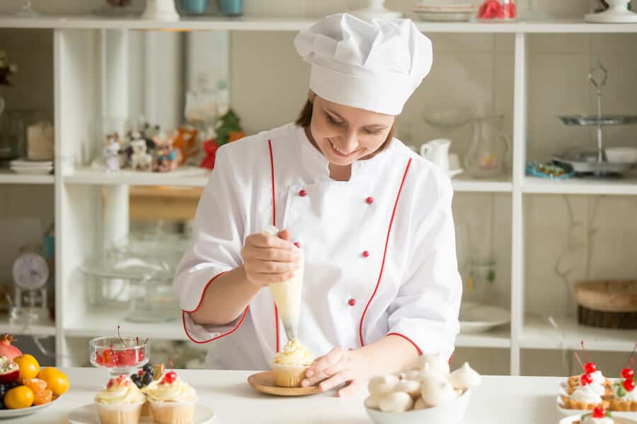 Quelles Études pour Travailler dans la Pâtisserie ?