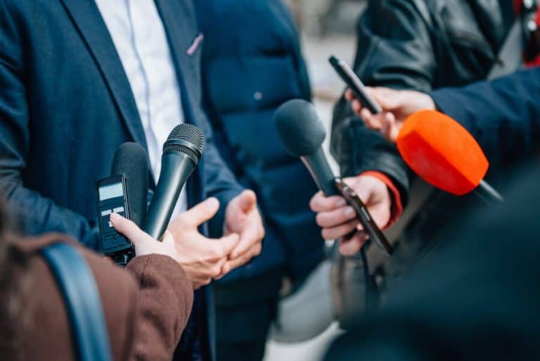 Salaire d’un maire : combien gagne un maire en 2025