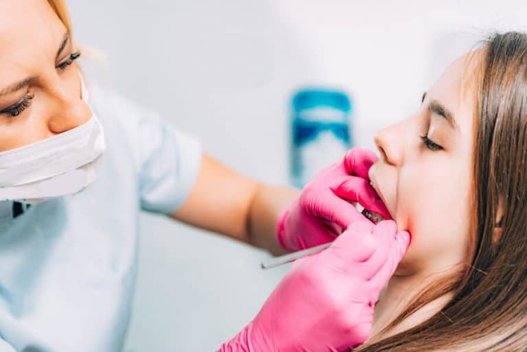 Salaire orthodontiste : combien gagne un ortho en 2025