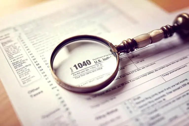 Salaire : combien gagne un inspecteur des impôts en 2025 ?