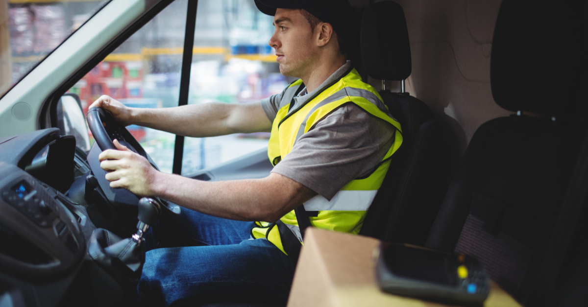 Chauffeur livreur en camionnette