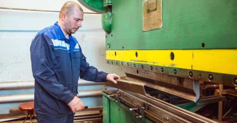 BEP AVMS – Ouvrages du bâtiment : aluminium, verre et matériaux de synthèse