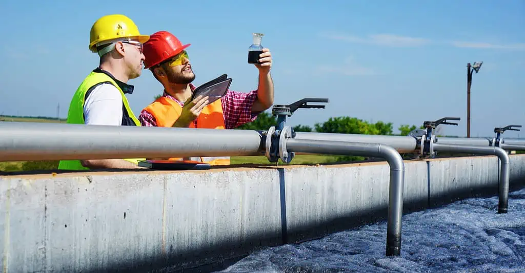 Contrôle de la qualité de l'eau d'un bassin de stockage