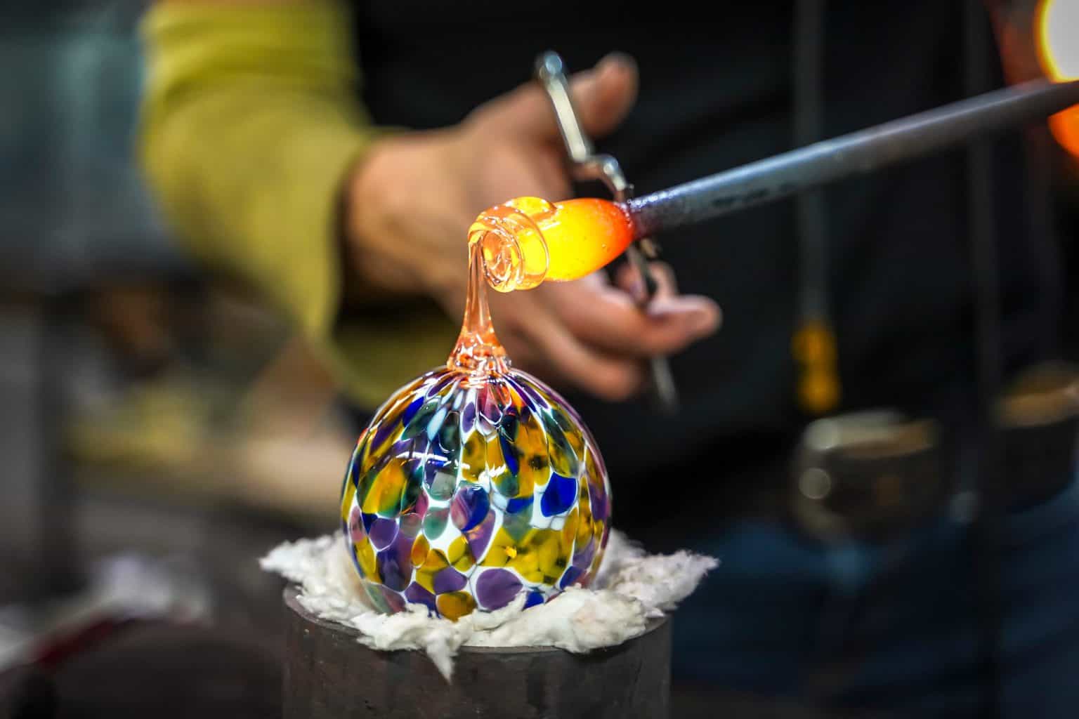 Fabrication d'un objet d'art en verre