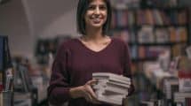 Vendeuse en librairie