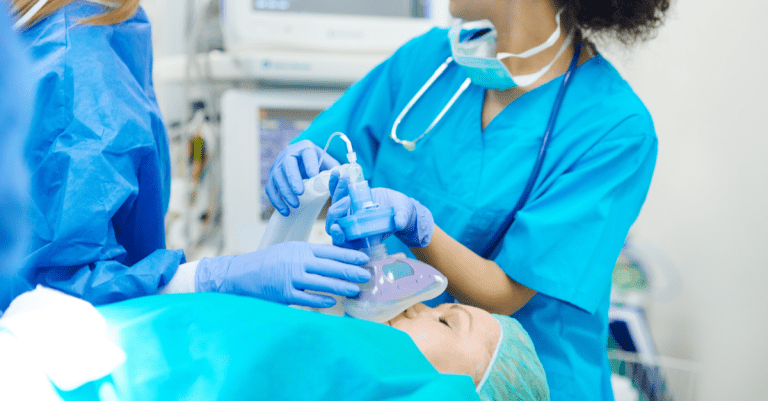 Devenir Anesthésiste : missions, salaire et formation