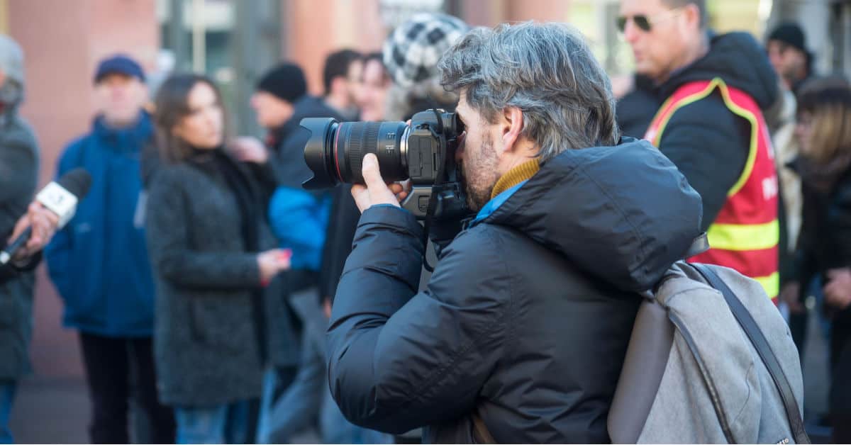 Photographe reporter lors de la manifestation contre les réformes des retraites